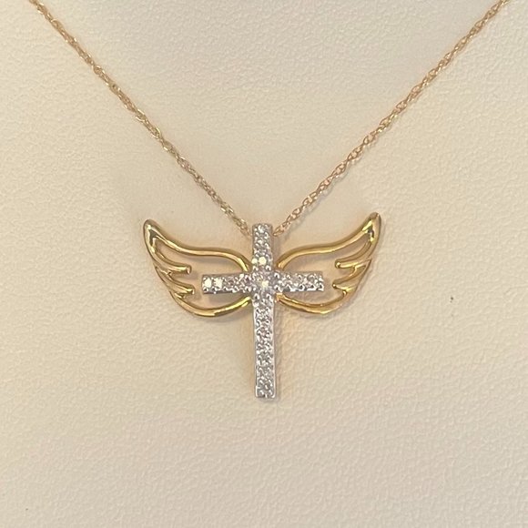 Jewelry - Gold and Diamond Cross in Angel's Wings